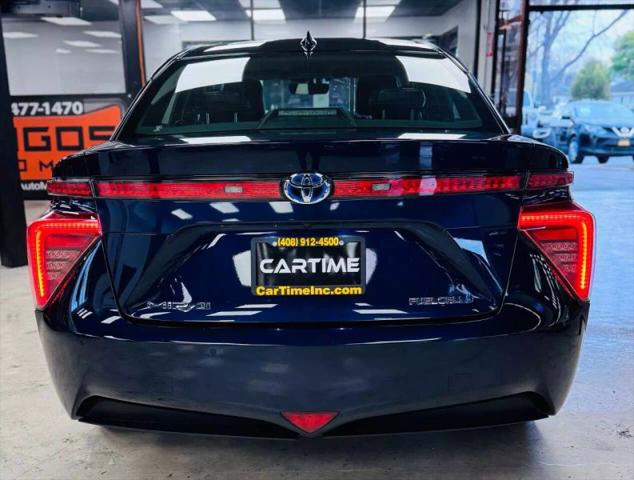 2018 Toyota Mirai Base
