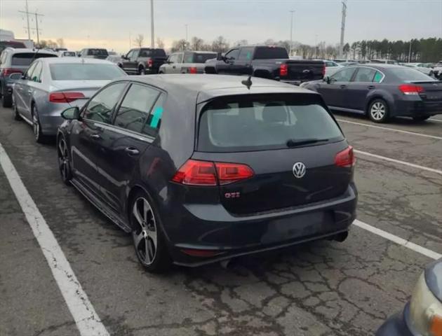 2017 Volkswagen Golf GTI SE 4-Door