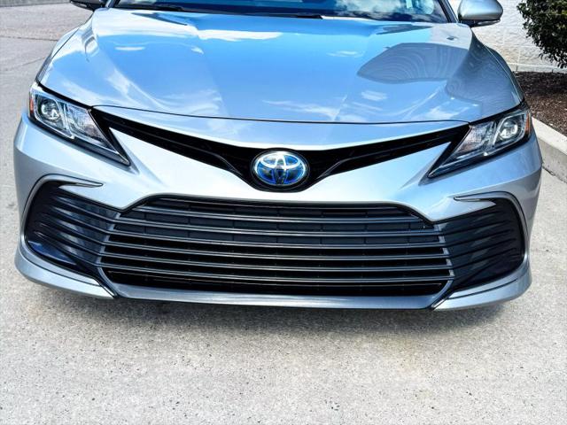 2021 Toyota Camry LE Hybrid