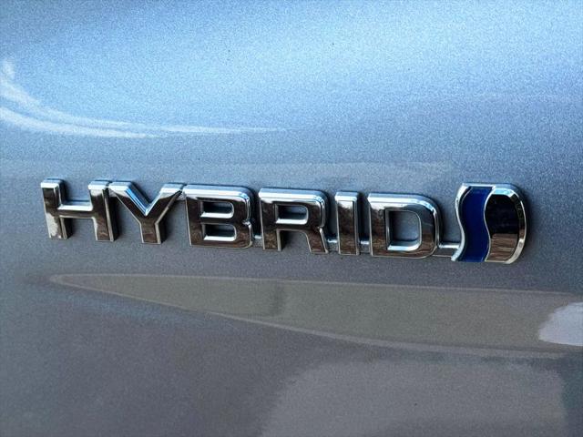 2021 Toyota Camry LE Hybrid