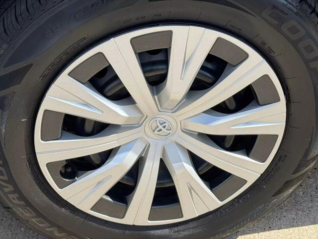 2021 Toyota Camry LE Hybrid