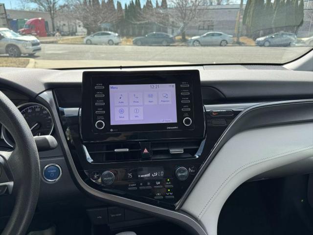 2021 Toyota Camry LE Hybrid