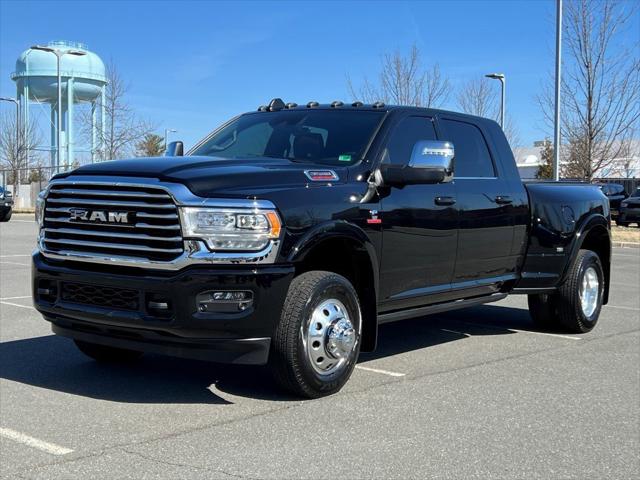 2024 RAM 3500 Limited Longhorn Mega Cab 4x4 64 Box