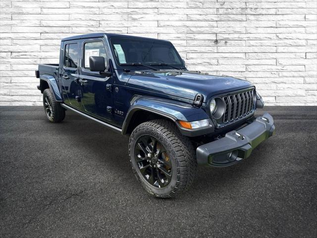 2025 Jeep Gladiator GLADIATOR NIGHTHAWK 4X4