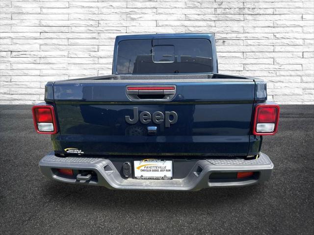 2025 Jeep Gladiator GLADIATOR NIGHTHAWK 4X4