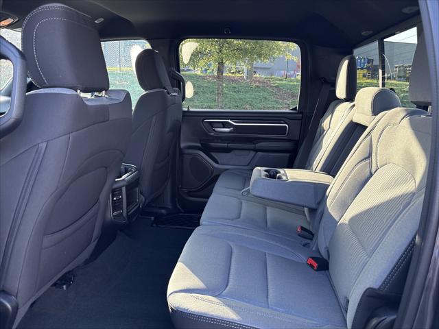 2024 Ram 1500 Big Horn Crew Cab 4x4 64 Box