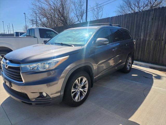 2016 Toyota Highlander LE Plus V6