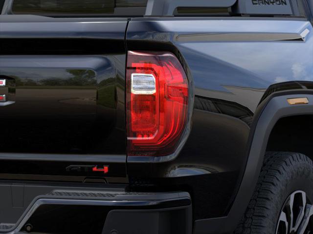 2025 GMC Canyon 4WD AT4