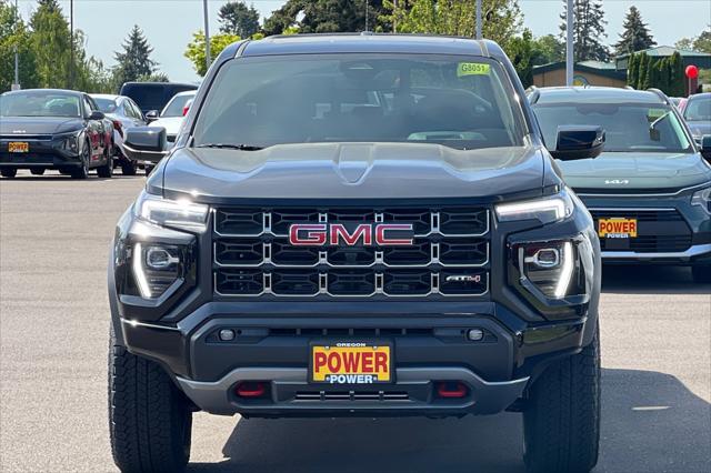 2025 GMC Canyon 4WD AT4