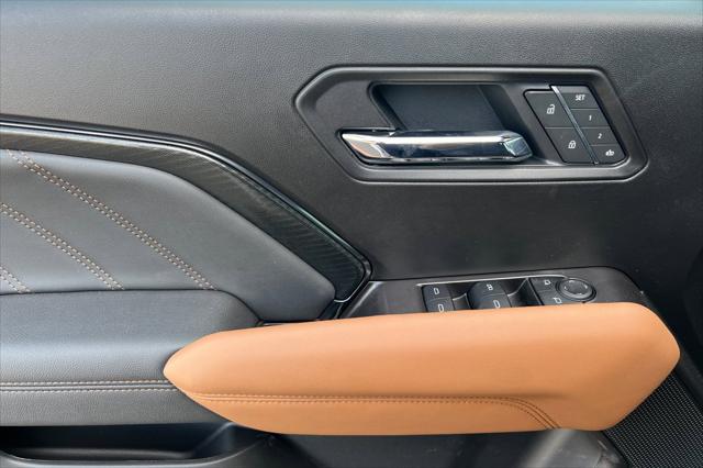 2025 GMC Canyon 4WD AT4