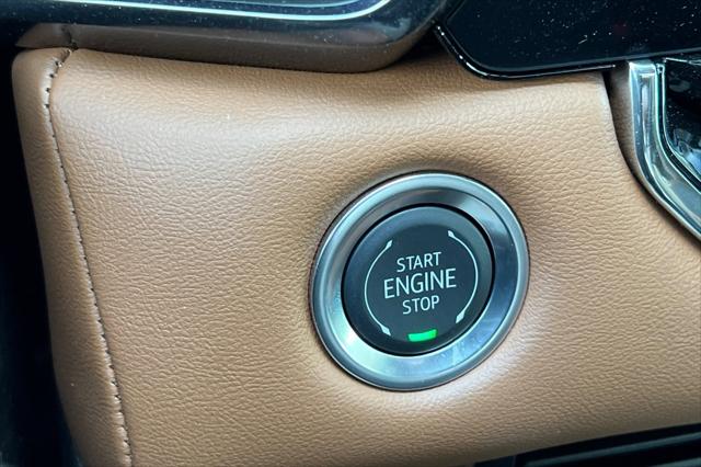 2025 GMC Canyon 4WD AT4