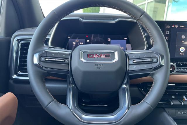 2025 GMC Canyon 4WD AT4