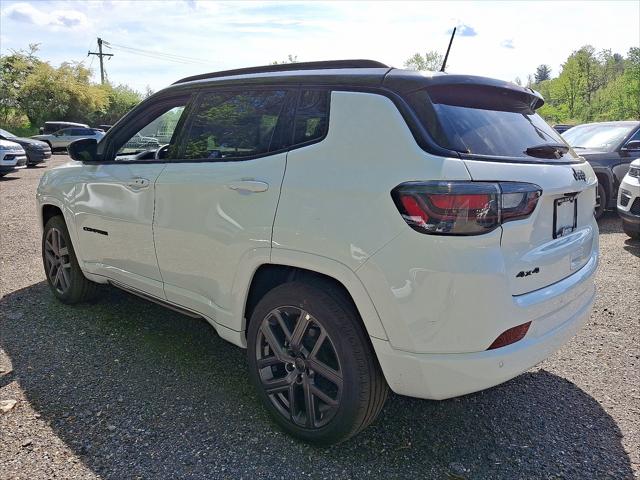 2025 Jeep Compass COMPASS LIMITED 4X4