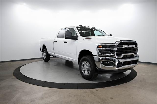 2025 RAM Ram 3500 RAM 3500 TRADESMAN CREW CAB 4X4 8 BOX