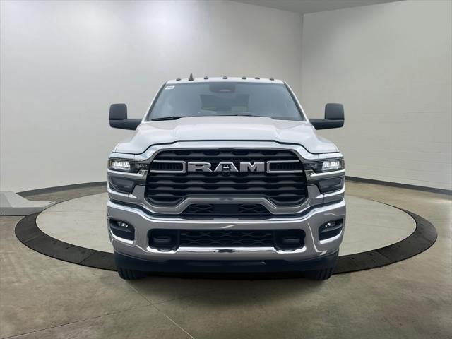 2025 RAM Ram 3500 RAM 3500 TRADESMAN CREW CAB 4X4 8 BOX