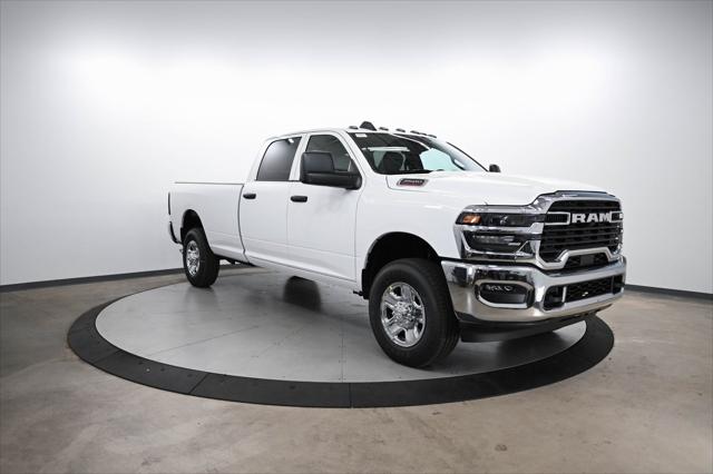 2025 RAM Ram 3500 RAM 3500 TRADESMAN CREW CAB 4X4 8 BOX