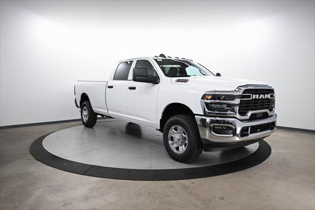 2025 RAM Ram 3500 RAM 3500 TRADESMAN CREW CAB 4X4 8 BOX