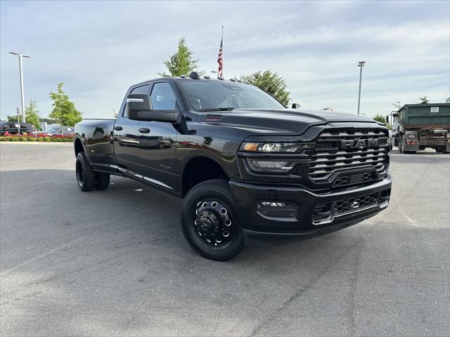 2025 RAM Ram 3500 RAM 3500 BIG HORN CREW CAB 4X4 8 BOX