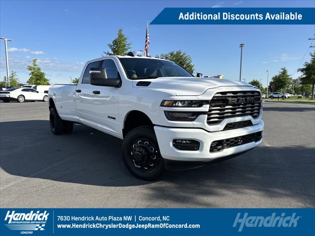 2025 RAM Ram 3500 RAM 3500 BIG HORN CREW CAB 4X4 8 BOX