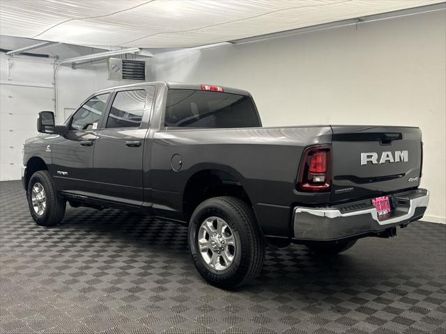2025 RAM Ram 3500 RAM 3500 BIG HORN CREW CAB 4X4 64 BOX
