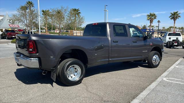 2025 RAM Ram 3500 RAM 3500 BIG HORN CREW CAB 4X4 8 BOX