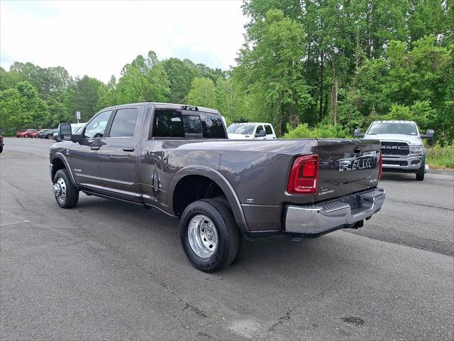 2025 RAM Ram 3500 RAM 3500 LIMITED CREW CAB 4X4 8 BOX