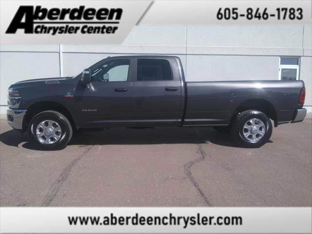 2025 RAM Ram 3500 RAM 3500 BIG HORN CREW CAB 4X4 8 BOX