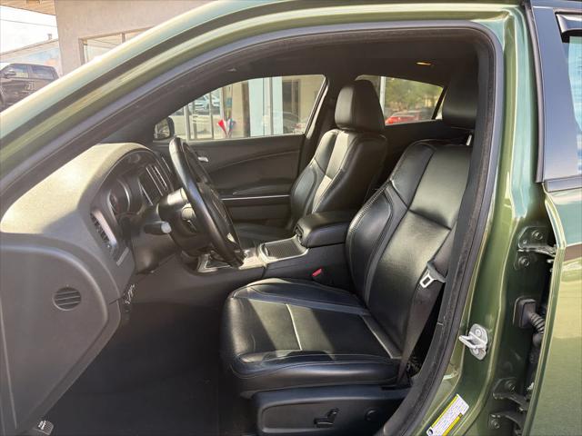 2022 Dodge Charger SXT RWD