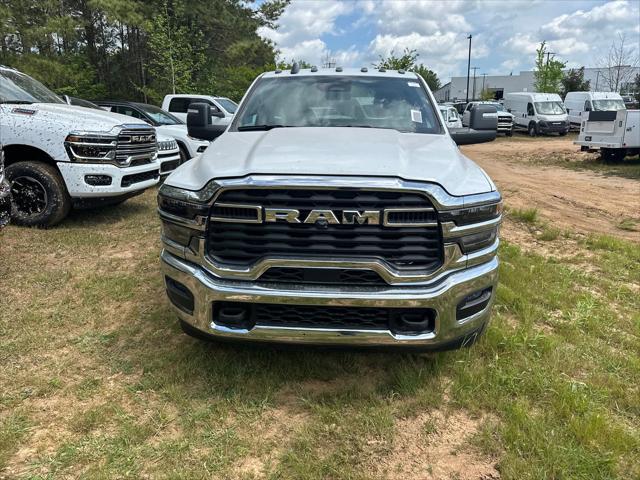 2025 RAM Ram 3500 Chassis Cab RAM 3500 TRADESMAN CHASSIS REGULAR CAB 4X2 84 CA