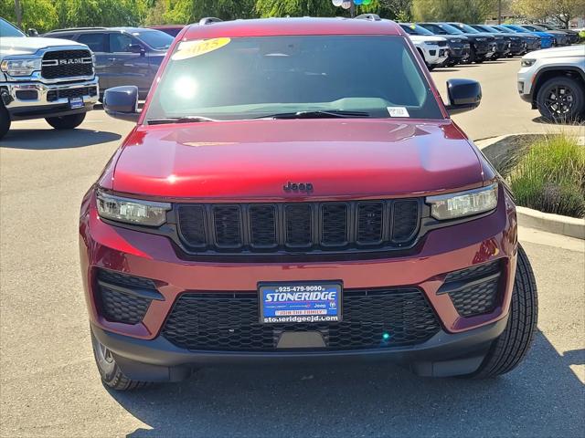 2025 Jeep Grand Cherokee GRAND CHEROKEE ALTITUDE 4X4