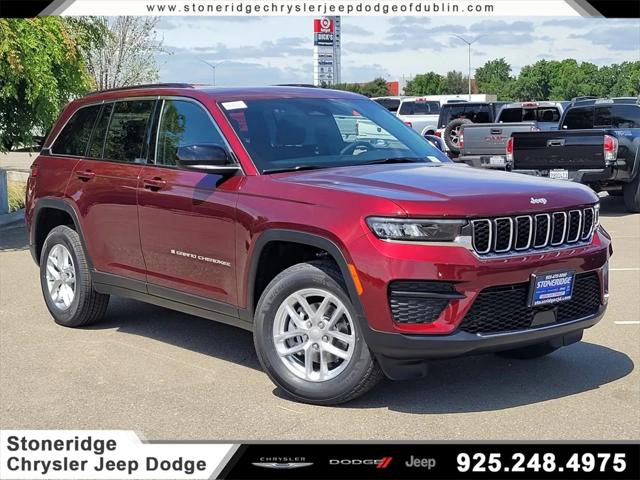 2025 Jeep Grand Cherokee GRAND CHEROKEE LAREDO X 4X4