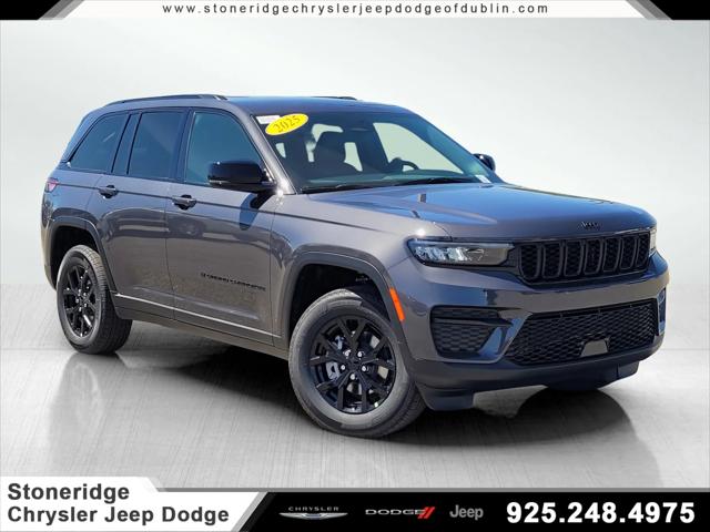 2025 Jeep Grand Cherokee GRAND CHEROKEE ALTITUDE 4X4
