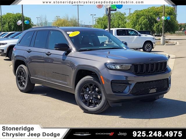2025 Jeep Grand Cherokee GRAND CHEROKEE ALTITUDE 4X4