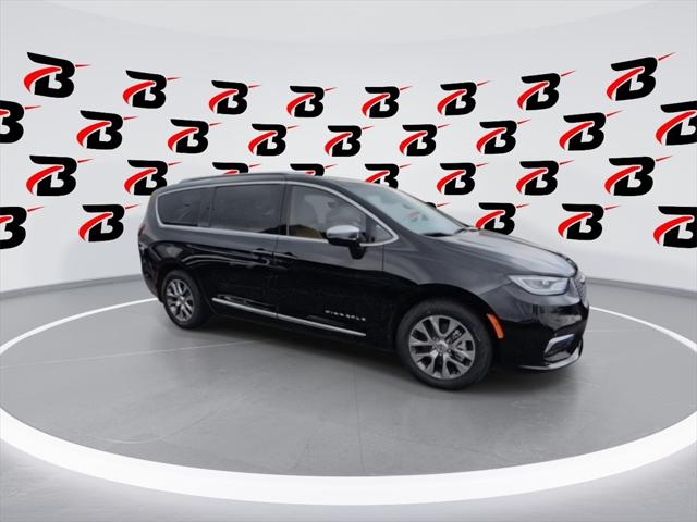 2025 Chrysler Pacifica Hybrid PACIFICA PLUG-IN HYBRID PINNACLE