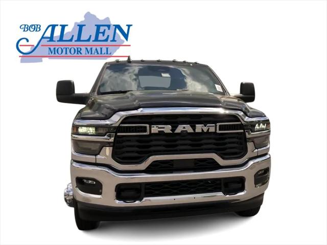 2025 RAM Ram 3500 RAM 3500 TRADESMAN CREW CAB 4X4 8 BOX