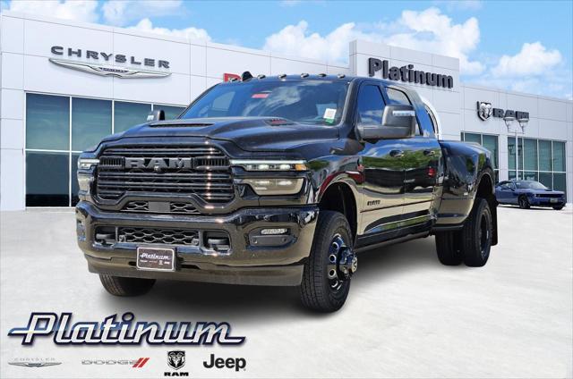 2025 RAM Ram 3500 RAM 3500 LARAMIE MEGA CAB 4X4 64 BOX