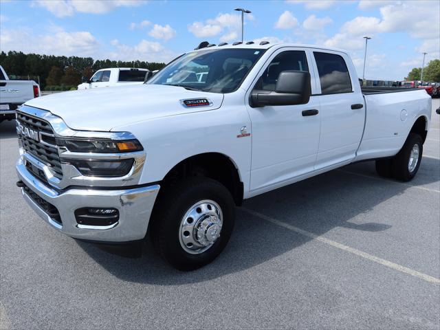 2025 RAM Ram 3500 RAM 3500 TRADESMAN CREW CAB 4X4 8 BOX