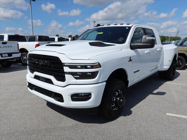 2025 RAM Ram 3500 RAM 3500 LARAMIE MEGA CAB 4X4 64 BOX