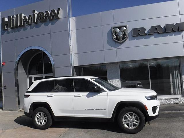 2025 Jeep Grand Cherokee GRAND CHEROKEE LAREDO 4X4