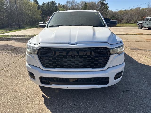 2025 RAM Ram 1500 RAM 1500 TRADESMAN QUAD CAB 4X2 64 BOX