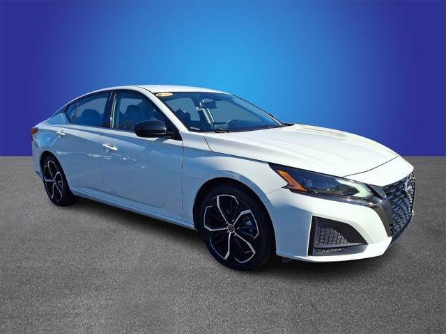2023 Nissan Altima SR FWD