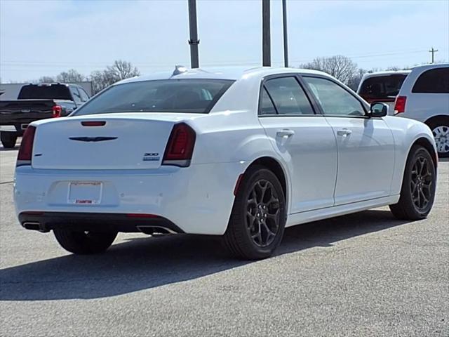 2022 Chrysler 300 Touring-L AWD