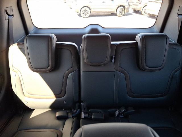 2025 Nissan Armada SL 4WD