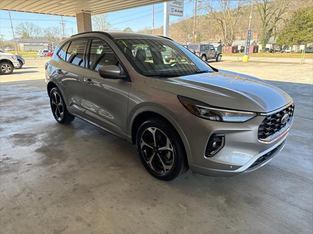 2023 Ford Escape ST-Line Elite