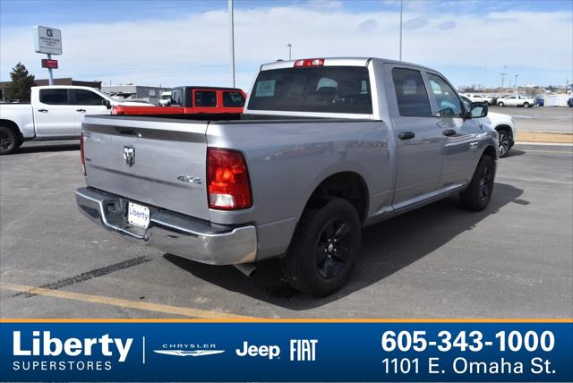 2022 RAM 1500 Classic SLT Crew Cab 4x4 57 Box
