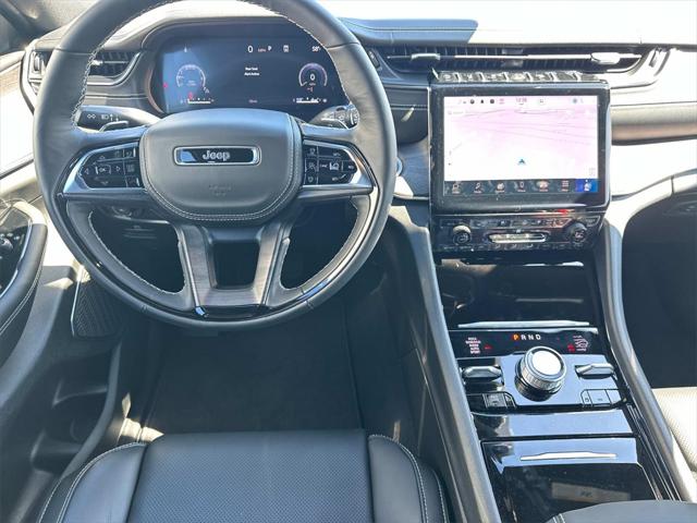 2025 Jeep Grand Cherokee GRAND CHEROKEE L OVERLAND 4X4