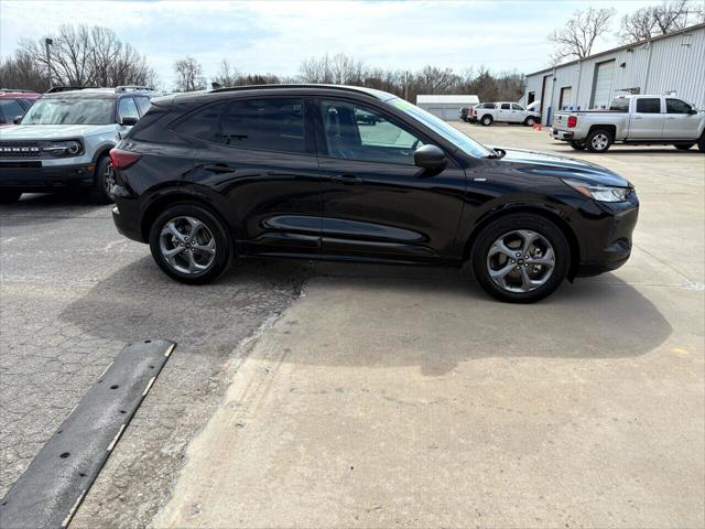 2024 Ford Escape ST-Line 2024 Ford Escape ST-Line