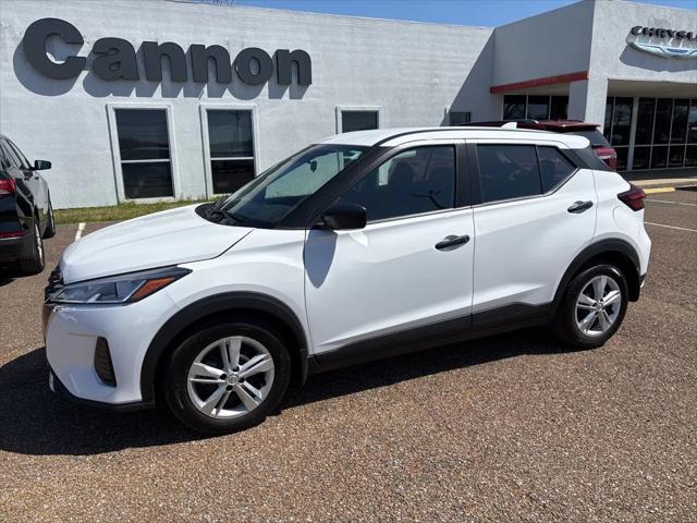 2024 Nissan Kicks S Xtronic CVT