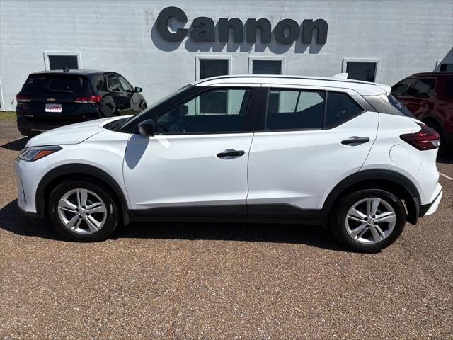 2024 Nissan Kicks S Xtronic CVT