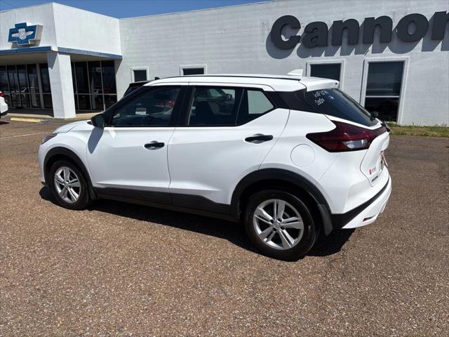 2024 Nissan Kicks S Xtronic CVT